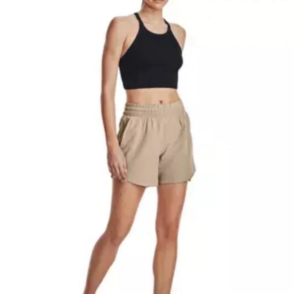 Under Armour Women's Flex Woven 5" Shorts - Picture 1 of 8
